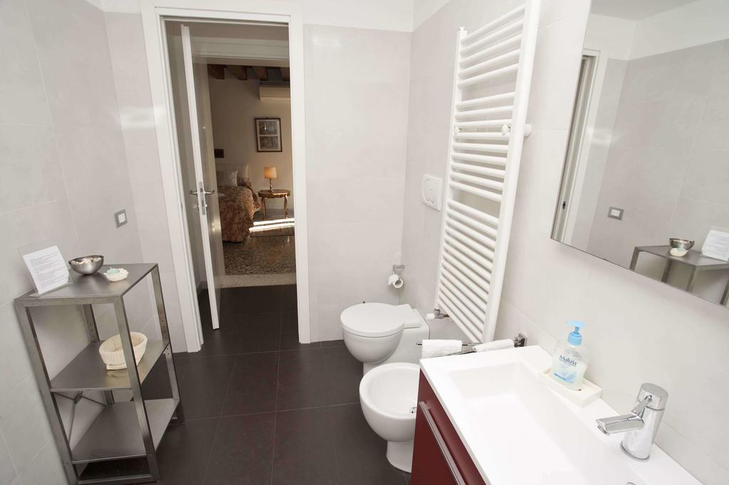 Ca Dell'ambasciatore Apartment Venedig